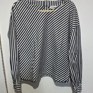 Gap Women's Striped Long Sleeves Crewneck Top Black & White Size S